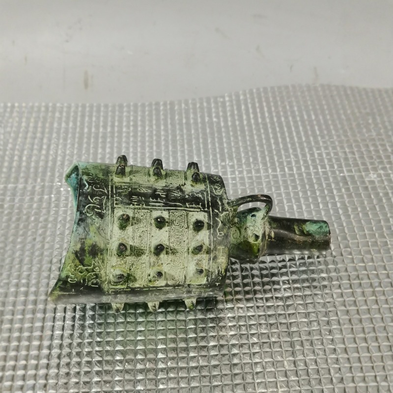 Zielony, zardzewiały metalowy  – Vintage Collectible Bells recenzja i cena