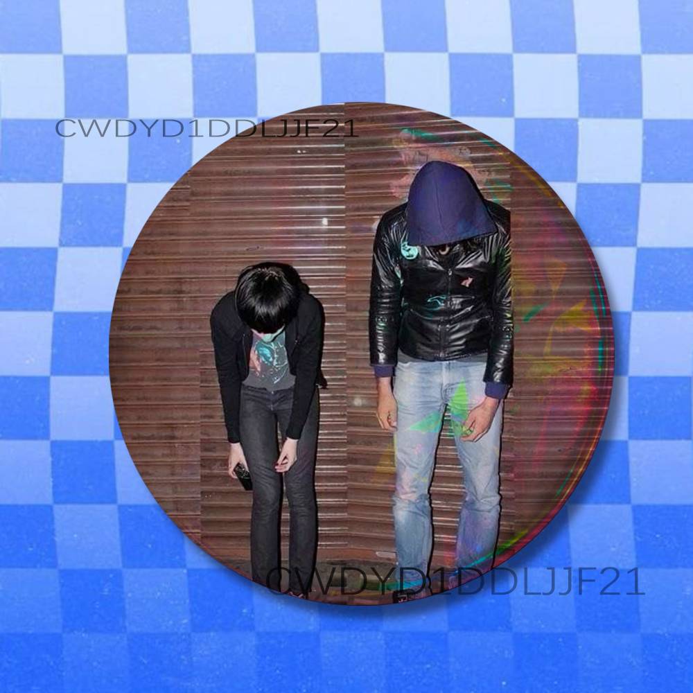 C-Crystal Castles Band Amnesti – Collectible Vintage Brooches recenzja i cena